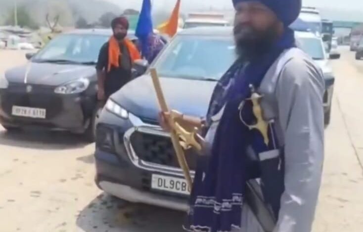 Nihang Sikhs Khalsa tax