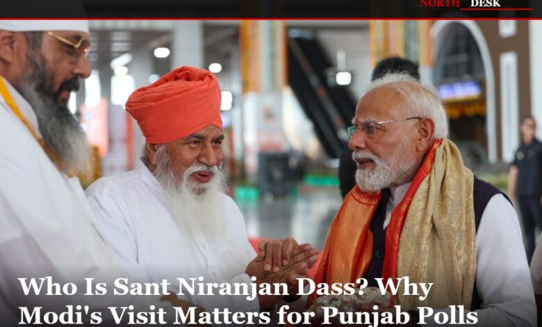 Modi meets Sant Niranjan Dass